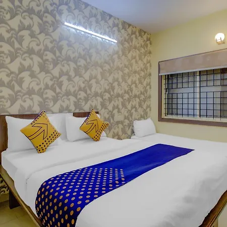 SPOT ON 78834 Isnas Residency Hotel